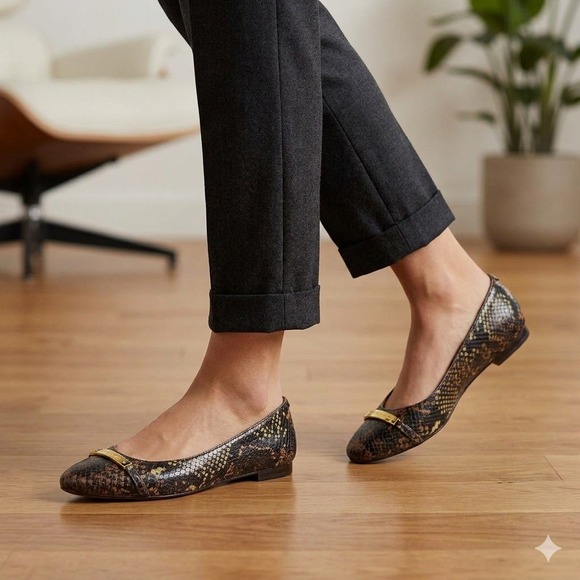 Lauren Ralph Lauren Shoes - Lauren Ralph Lauren Preppy Snakeskin Flats Womens 9.5 Brown Pointed Toe Logo